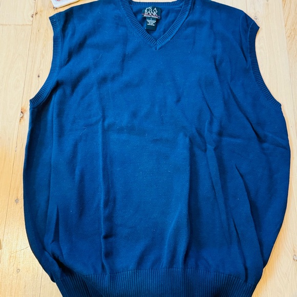 🟦JoS. A. Bank 🟦 navy blue men’s sweater vest🟦 size large 🟦 - Picture 6 of 10